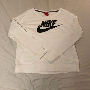 White Nike crewneck sweatshirt